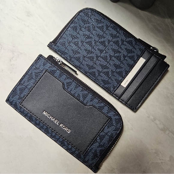 Michael Kors wallet and organizer NWOT - Picture 1 of 9